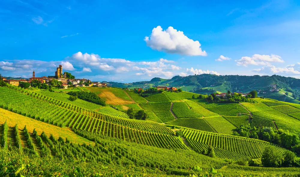 Langhe - Cascina Biarella | Fonte: https://www.locandasangiorgio.it/